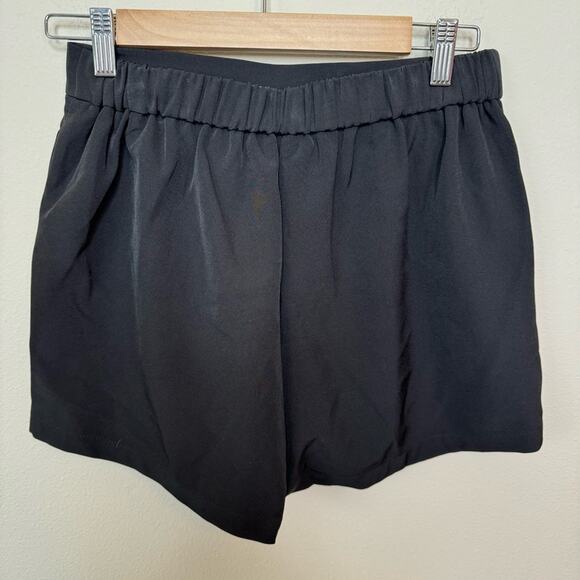 Sincerely Jules NWT Black Elastic Waist Pleated Trouser Shorts Size M - Picture 2 of 7